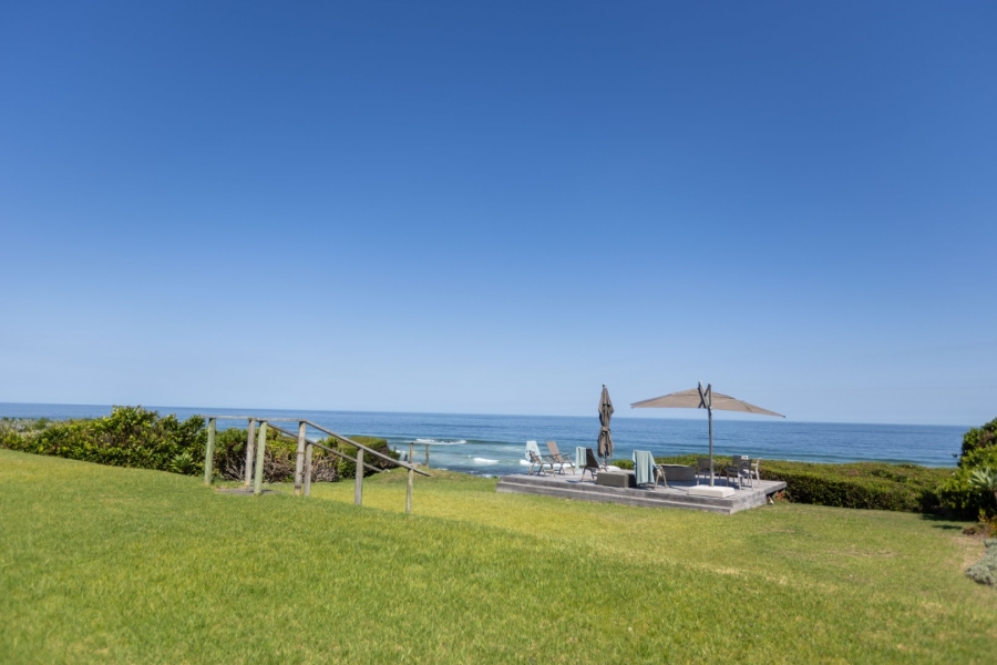 8 Bedroom Property for Sale in Keurboomstrand Western Cape